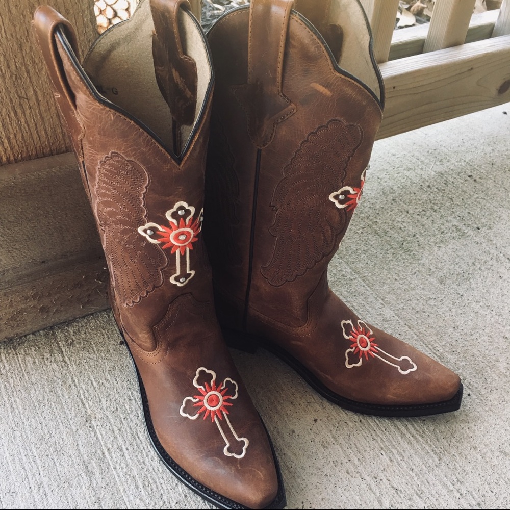 🎉🎈HP🎉🌻 GYPSY ROSE WESTERN PRAIRIE CROSS EMBLEM LEATHER BOOTS NWOT - Picture 4 of 7